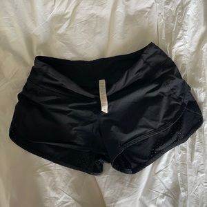 Lululemon hotty hot shorts, black, size 6